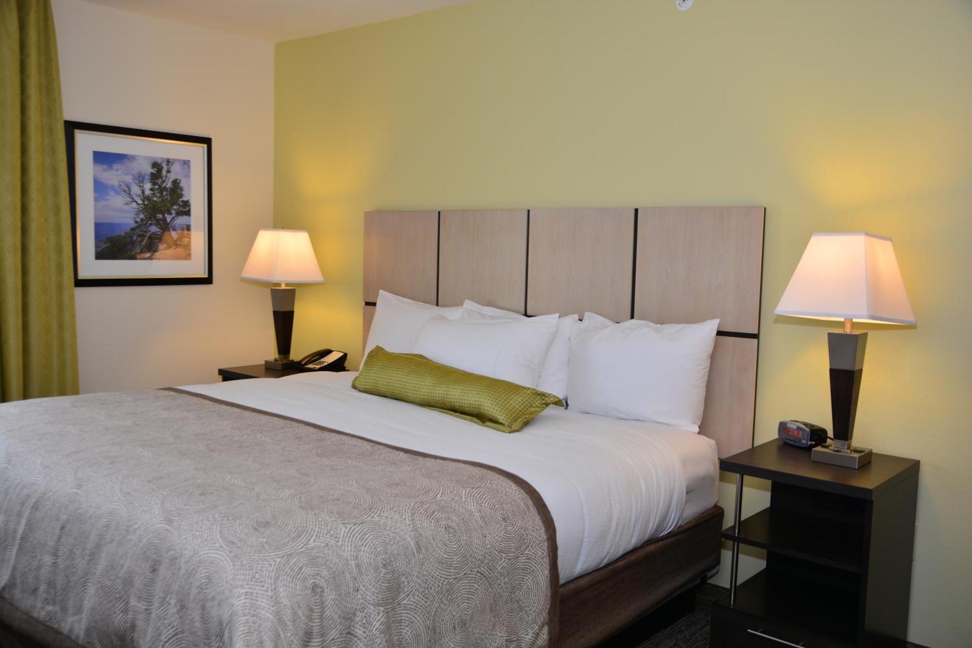 Candlewood College Station By Ihg Bryan