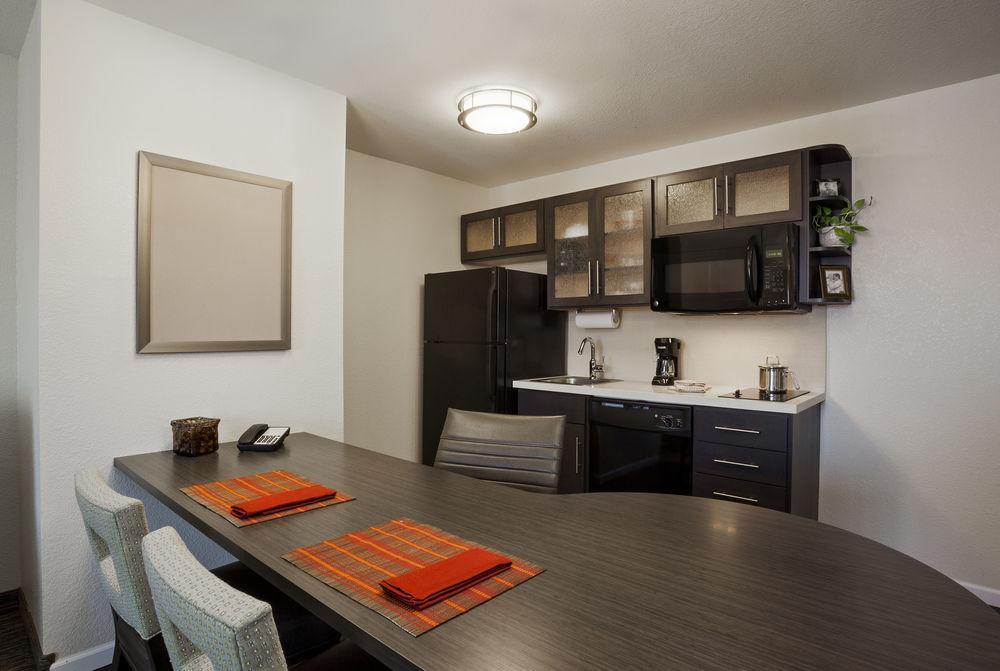 Candlewood College Station By Ihg 2* Bryan