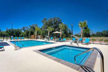 Candlewood College Station By Ihg Bryan