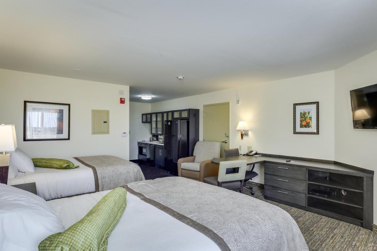 Candlewood College Station By Ihg 2*