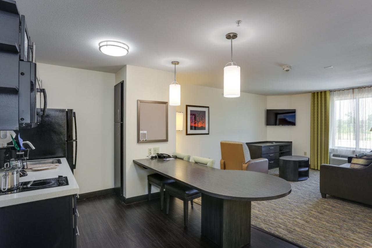 Candlewood College Station By Ihg Hotel 2*